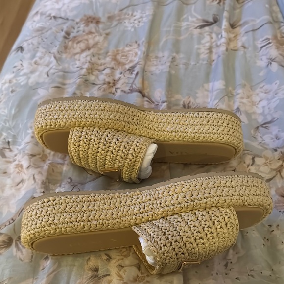 Authentic Prada Tan Woven Mules sandals authentic - Picture 8 of 10